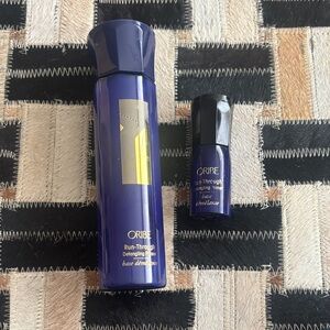 Oribe Run-Through Detangling Primer full size and travel size
